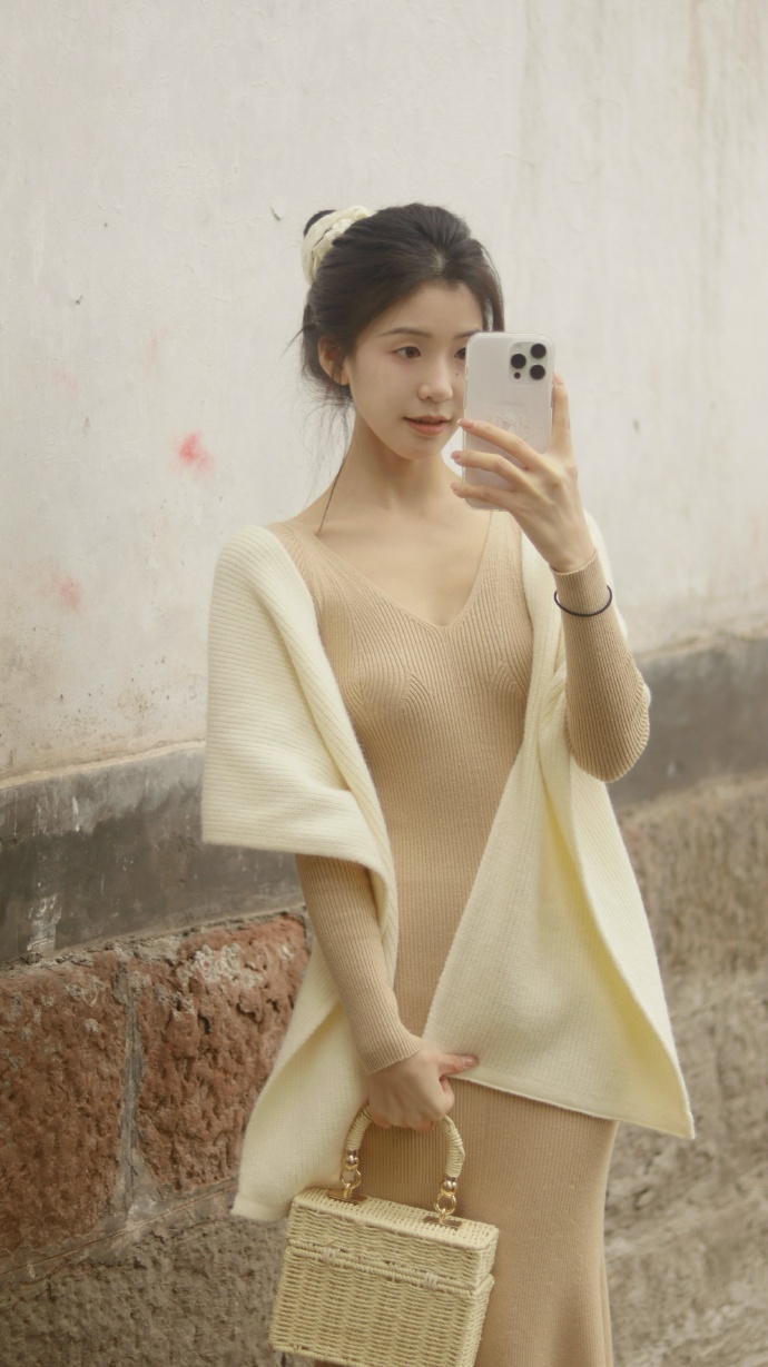 坚如磐石 封面